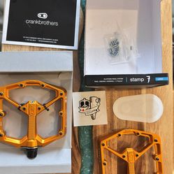 Crank Brothers Stamp 7 Pedals size large Orange color