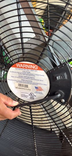 ULINE 48” commercials fan