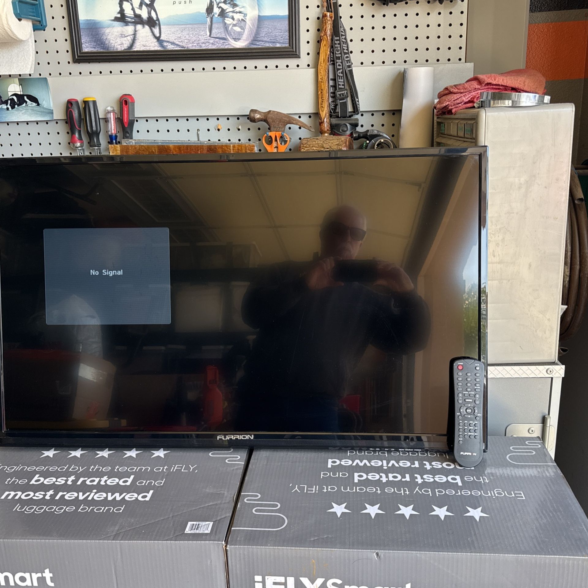 37” RV TV