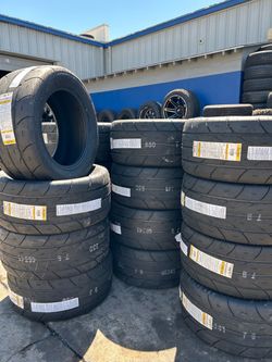 305/45R17 MICKEY THOMSON E.T. STREET S/S