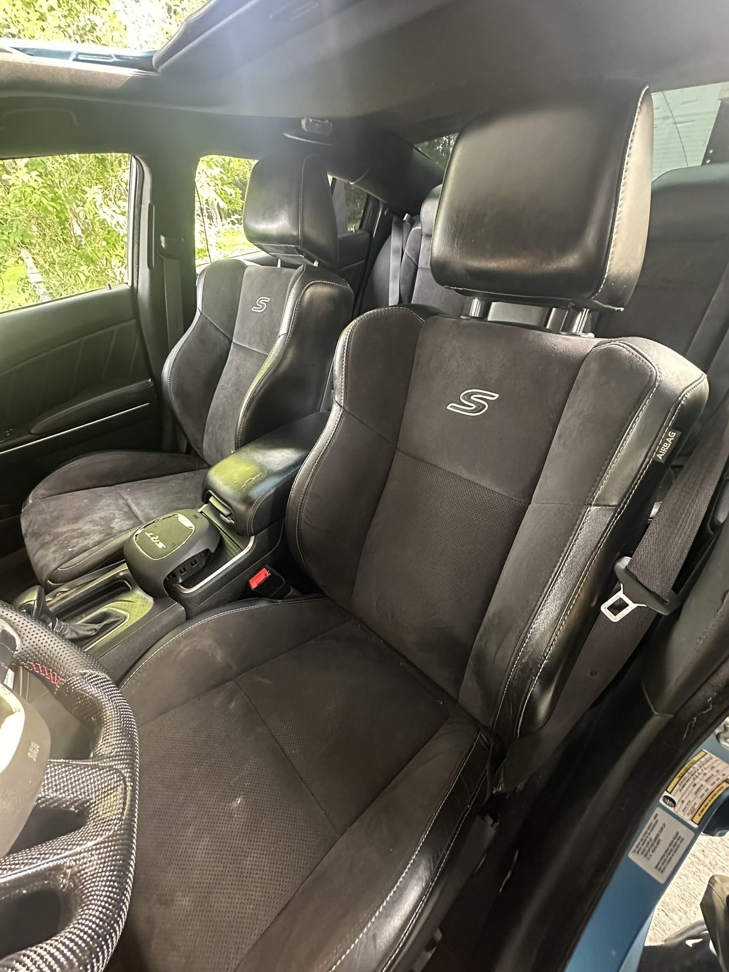 Chrysler 300 Front Seats For Sell