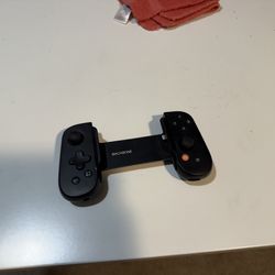 Backbone With Lightning Port