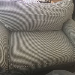 2 Seat couch