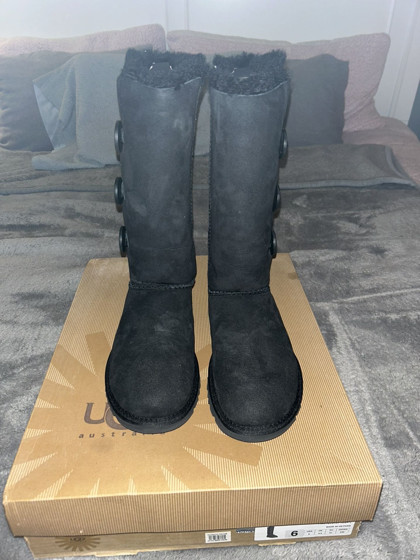 UGG tall Boots 