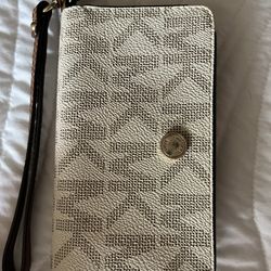 MICHAEL KORS wallet 