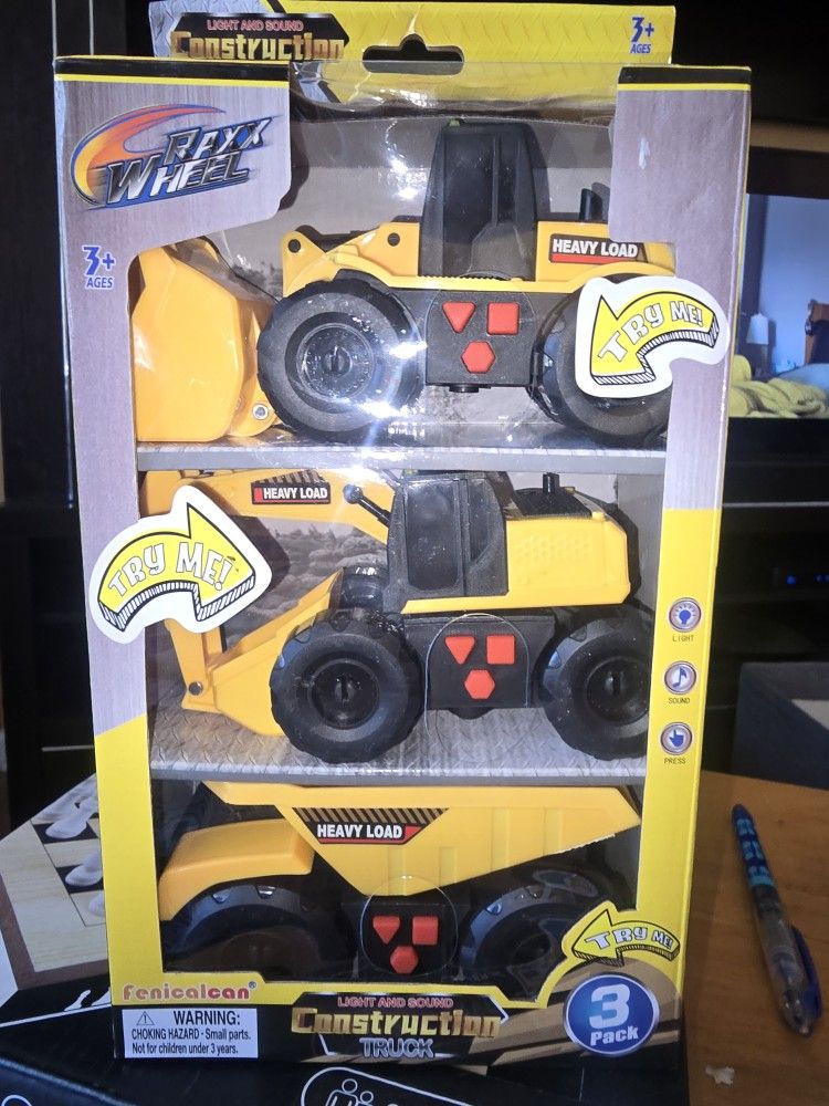 🆕️ 3 CONTRUCTION TRUCKS WITH LIGHTS AND SOUNDS.