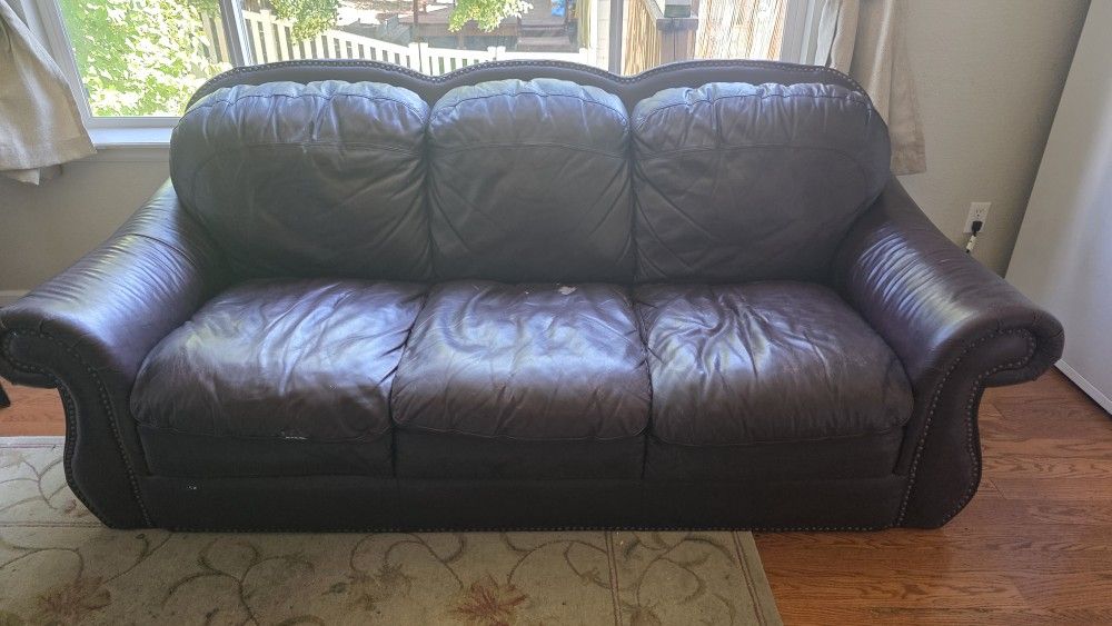 Free Couch