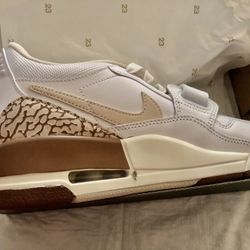 WMNS AIR JORDAN LEGACY 312 LOW