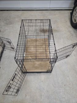 Collapsible wire dog crate