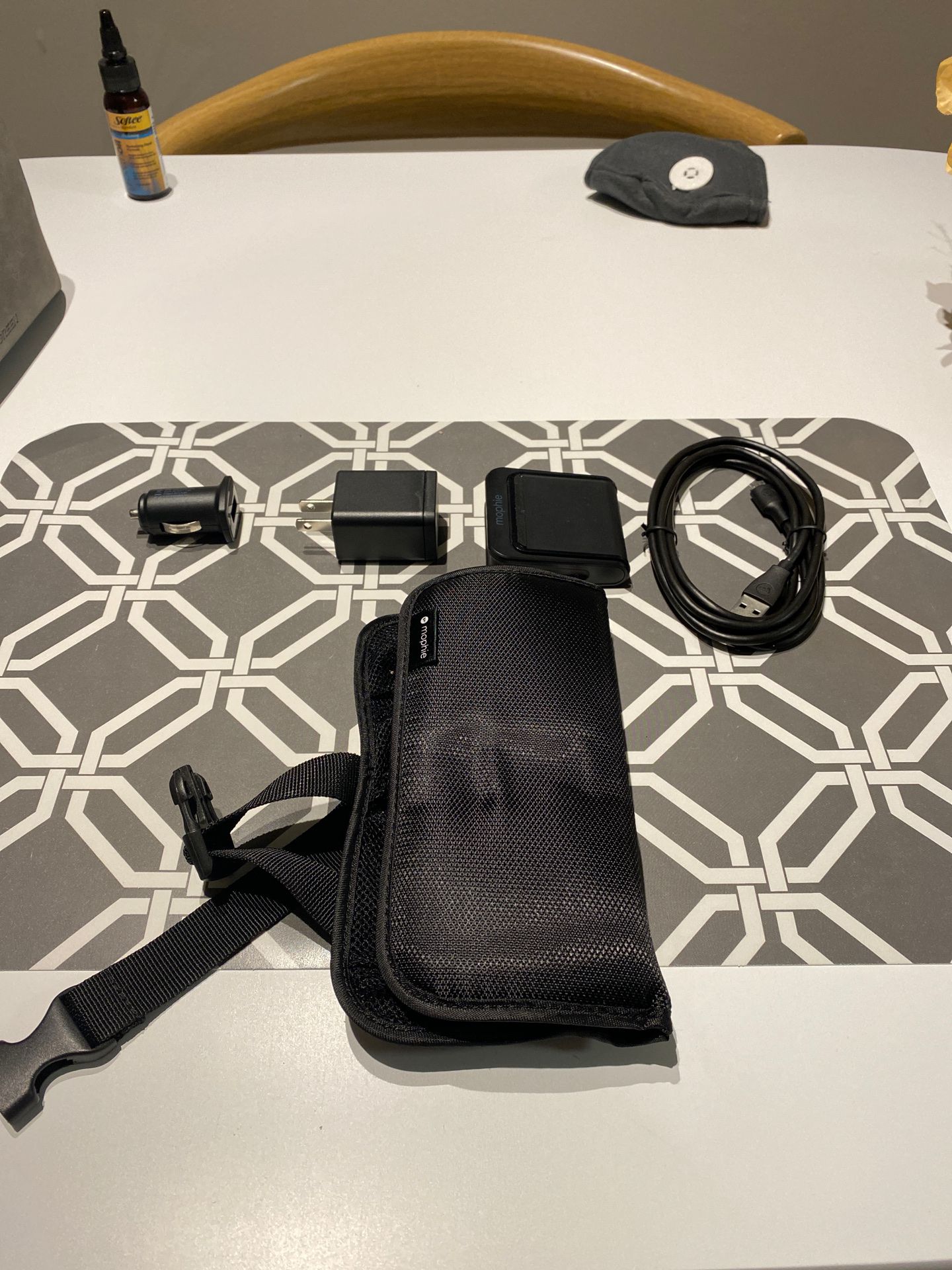 Mophie Portable charging kit