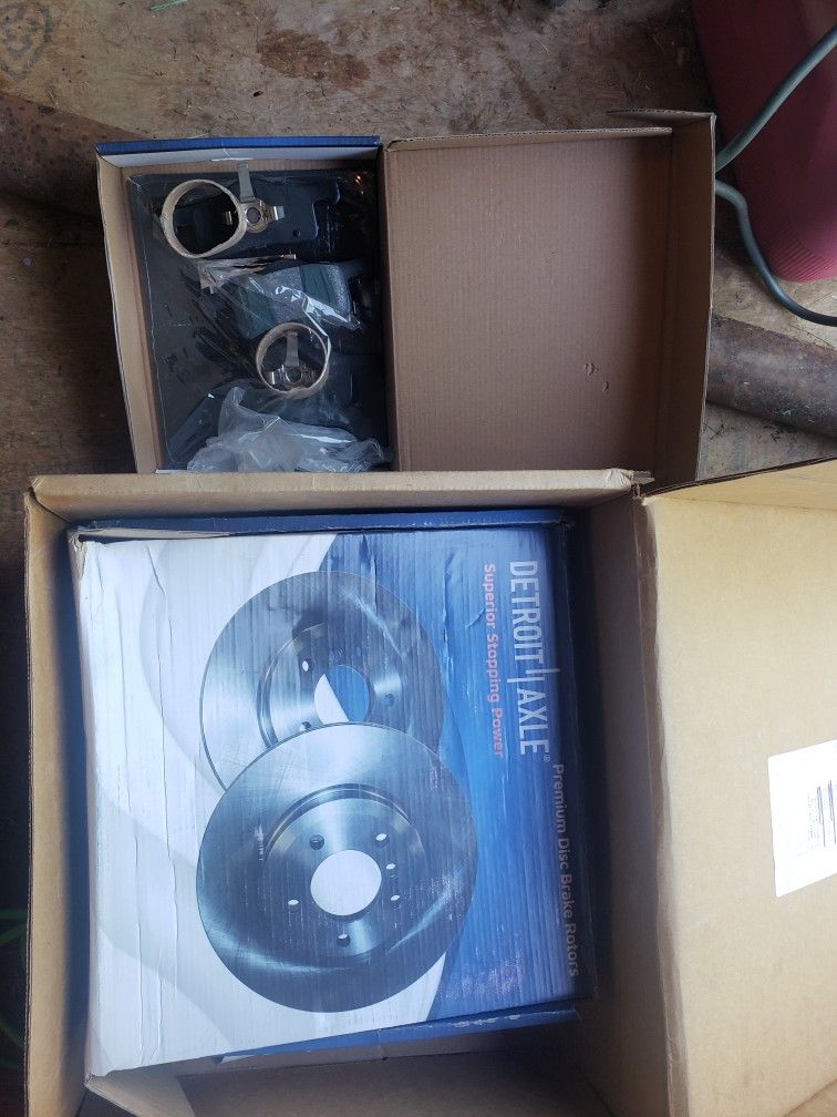 03-06 Expedition Front/rear Pads And Rotors....Brand NEW!!!