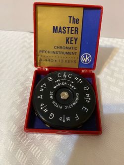 Vintage Pitch pipe great used condition  middle C to High C