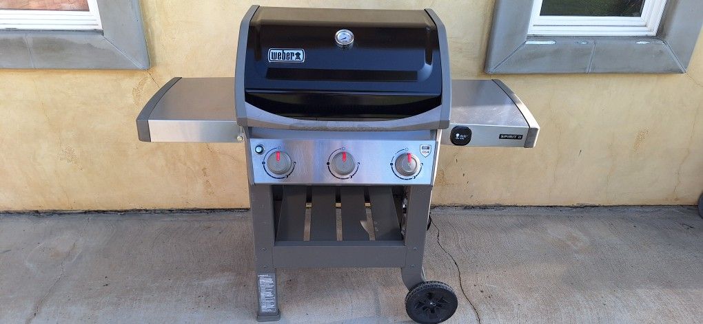 Barbecue Weber Like New "