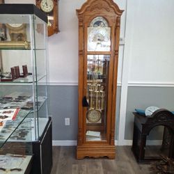Howard Miller GrandFather Clock 