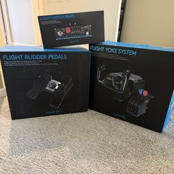 Logitech G Pro Flight Yoke + Rudder Pedals + Switch Panel