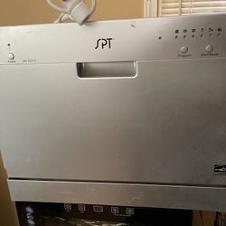 SPT Small Personal Dishwasher Very Neat Useful 