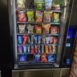 Snack Vending Machine 