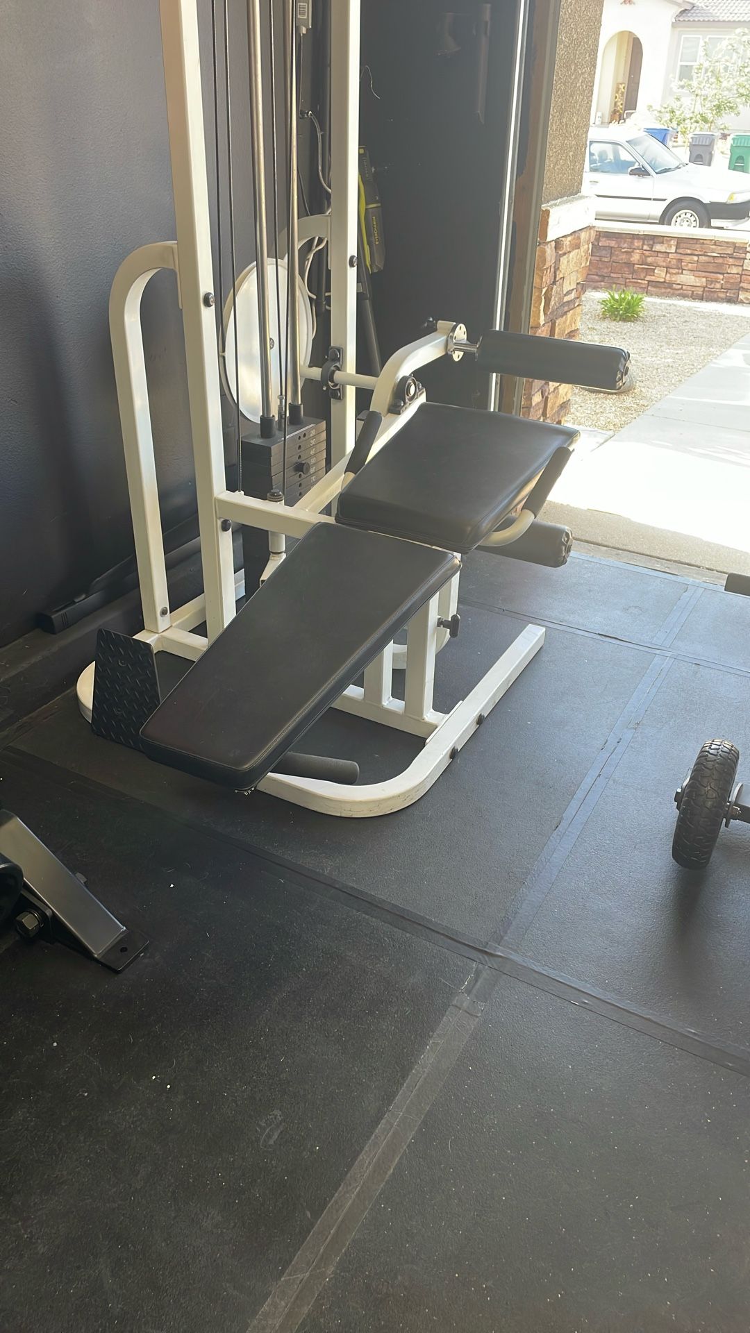 Maxicam Leg Machine
