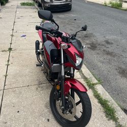 Honda Cb300f For Sell