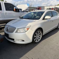 2011 BUICK LACROSSE IN FOR PARTS!