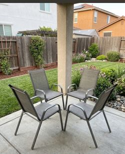 4 patio chairs
