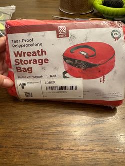 New wreath storage bag