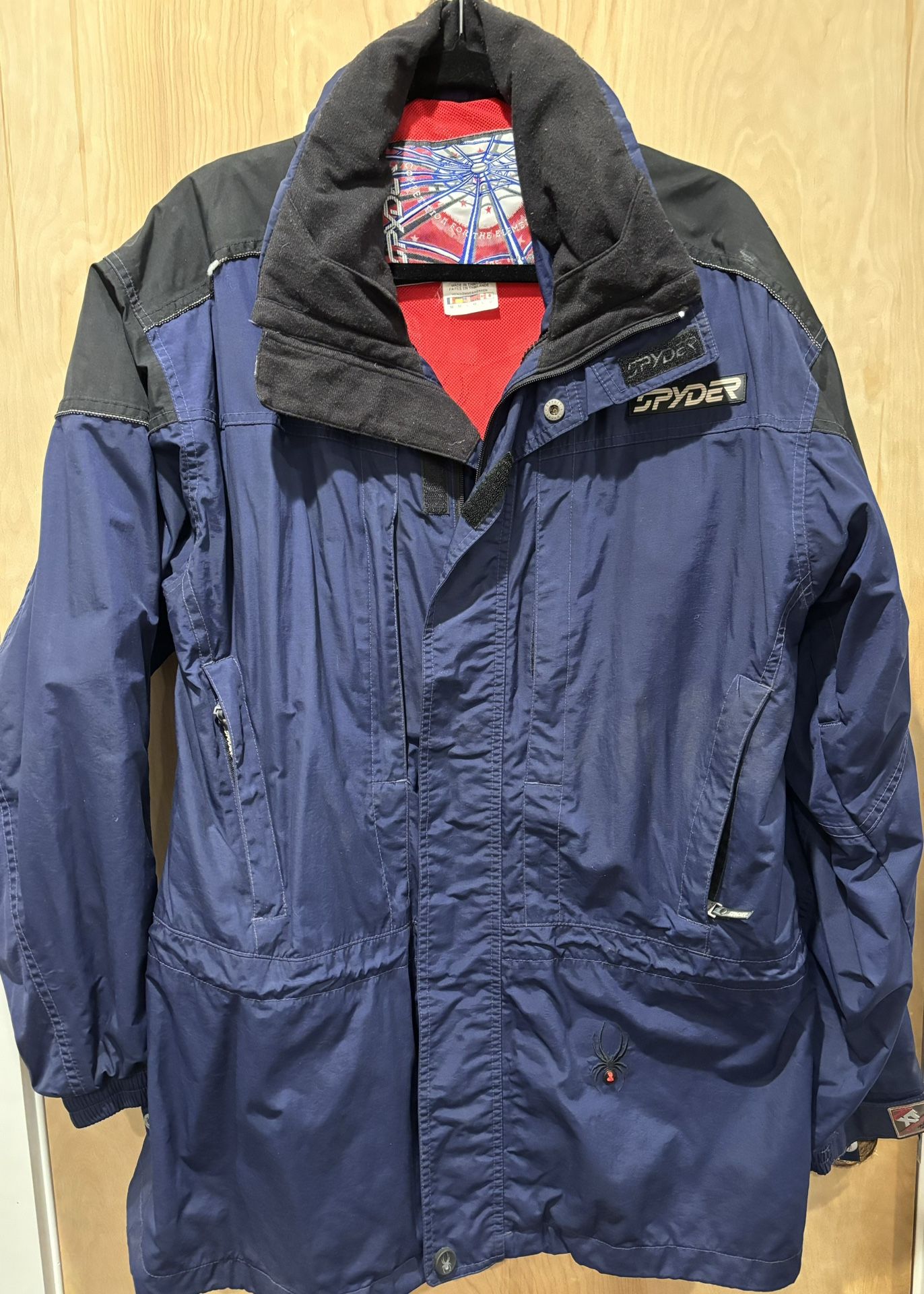 VINTAGE USED SPYDER WINTER Ski JACKET SIZE L