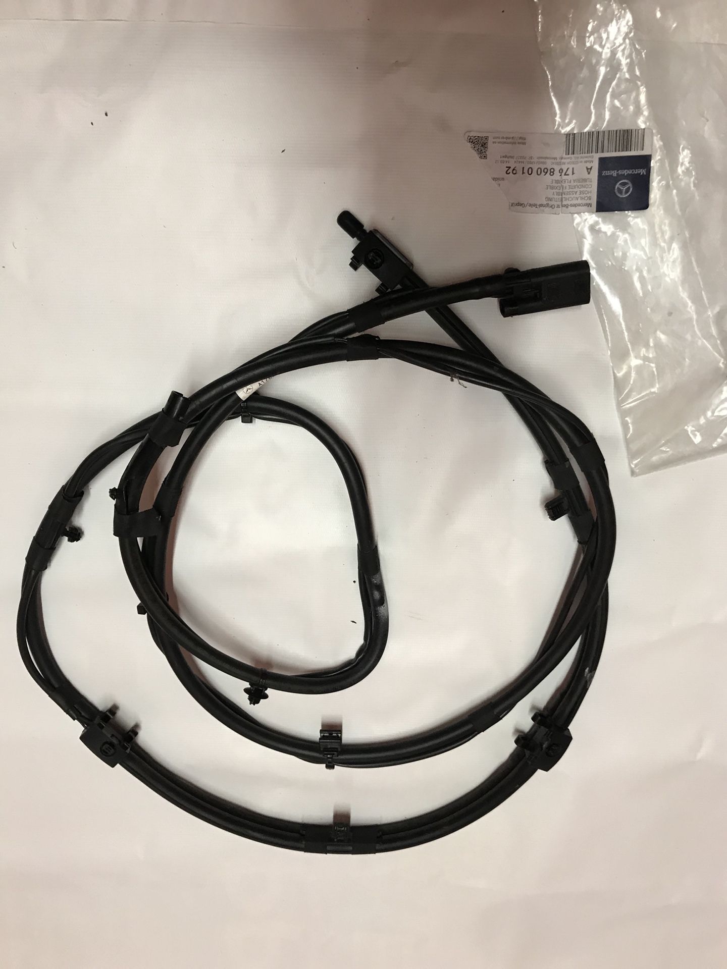 2014-2019 Mercedes Benz CLA250 Nozzle Assembly A1768600192 for Sale in Los  Angeles, CA OfferUp