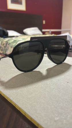 Gucci men’s aviator sunglasses
