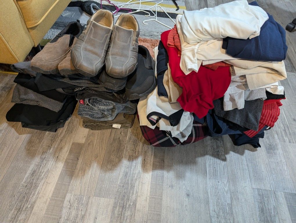 Lots Of Clothing..Shoes..Pants .Jackets..Sweatshirts