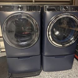 GE smart Washer & Dryer With pedestals $1700