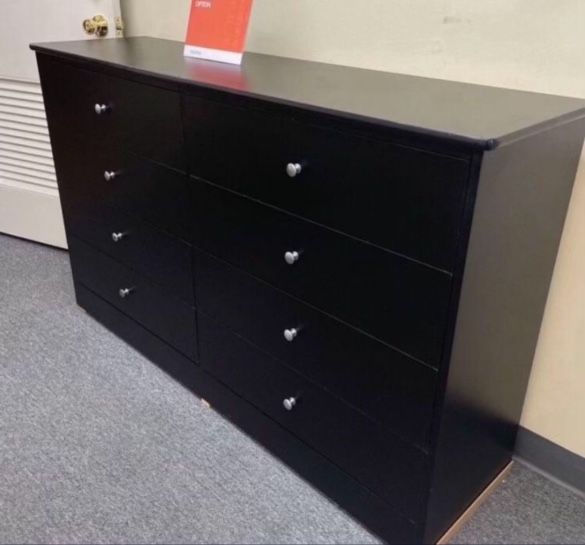 Eight Drawers Dresser