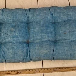 Loveseat Cushion, Dolly, Table