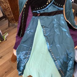 Beautiful Disney Size 7-8