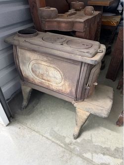 VINTAGE KING 628 WOOD BURNING HEATER STOVE