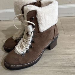 Womens Winter Boot Brand New Size 6.5