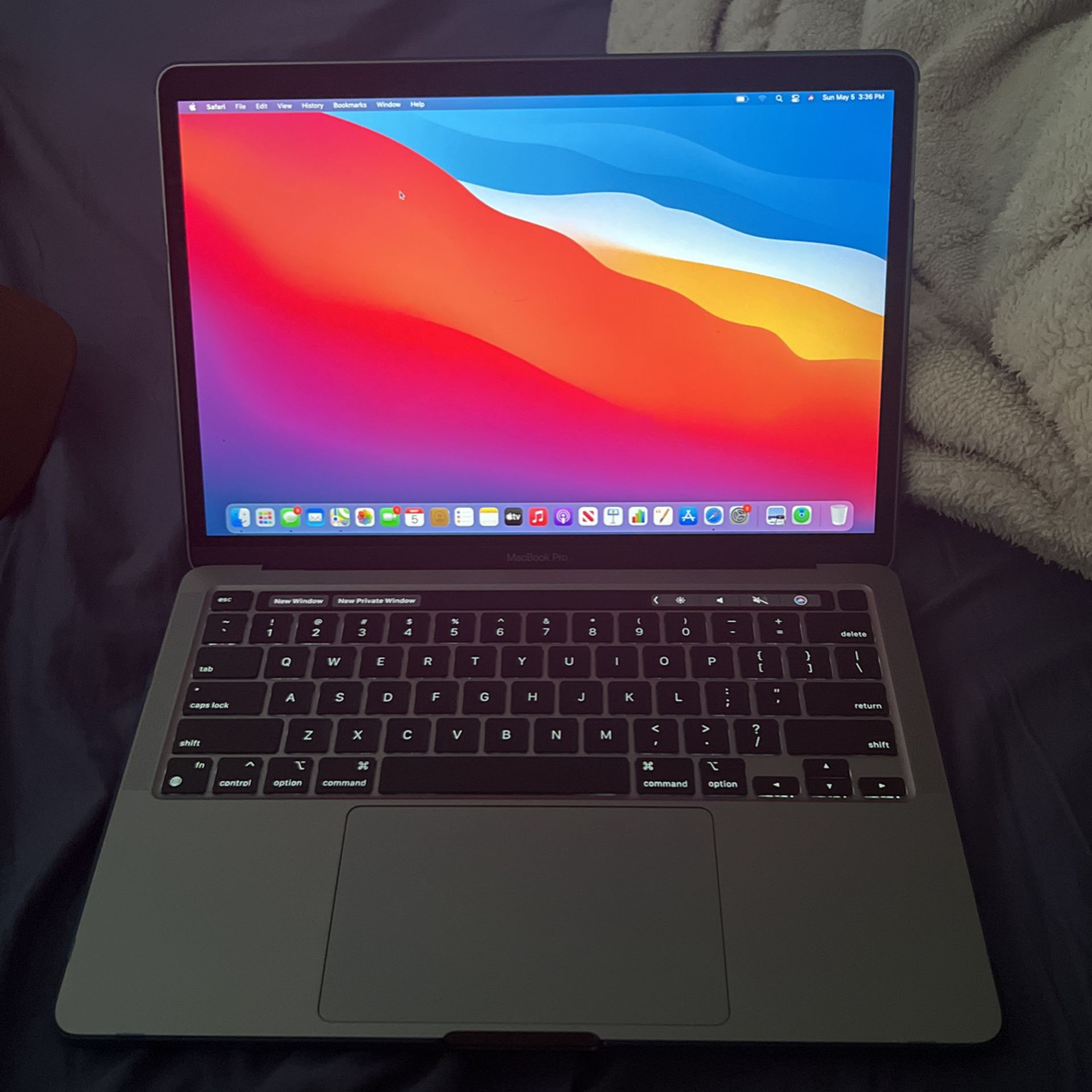 brand new mac pro 13 inch