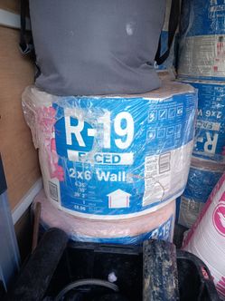 Faced fiberglass insulation  14 rolls