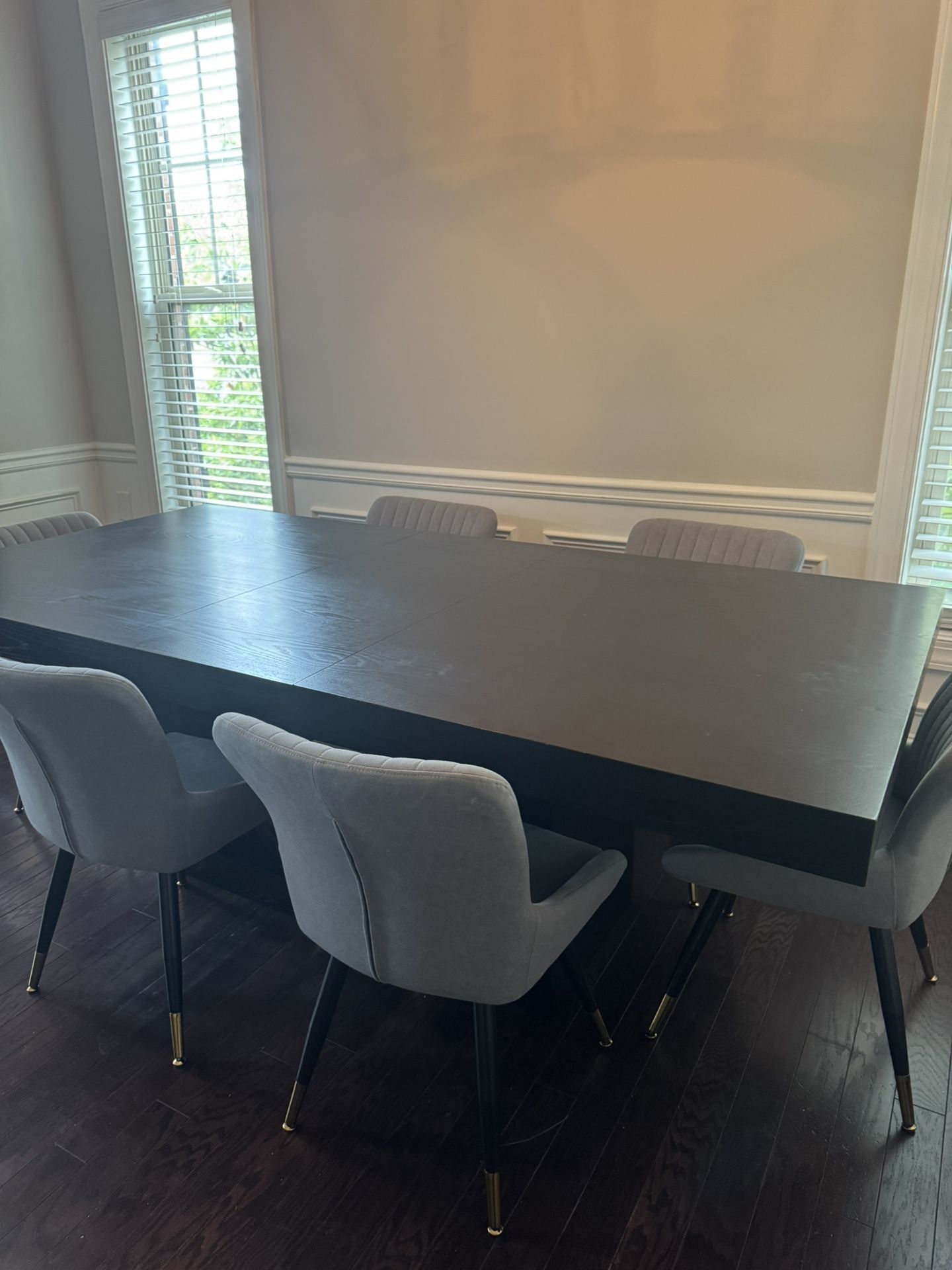Black Dining table And Chairs