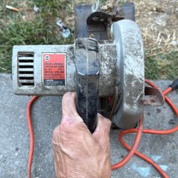 Circular Saw Works Needs Cleaning But Works Good 