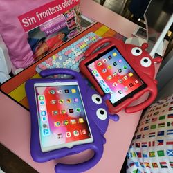 Ipad Mini  Wiffi Cell Todas Las Conpañias Unlocked https://offerup.com/redirect/?o=SXBhZC5jYXNl Charger Included $125