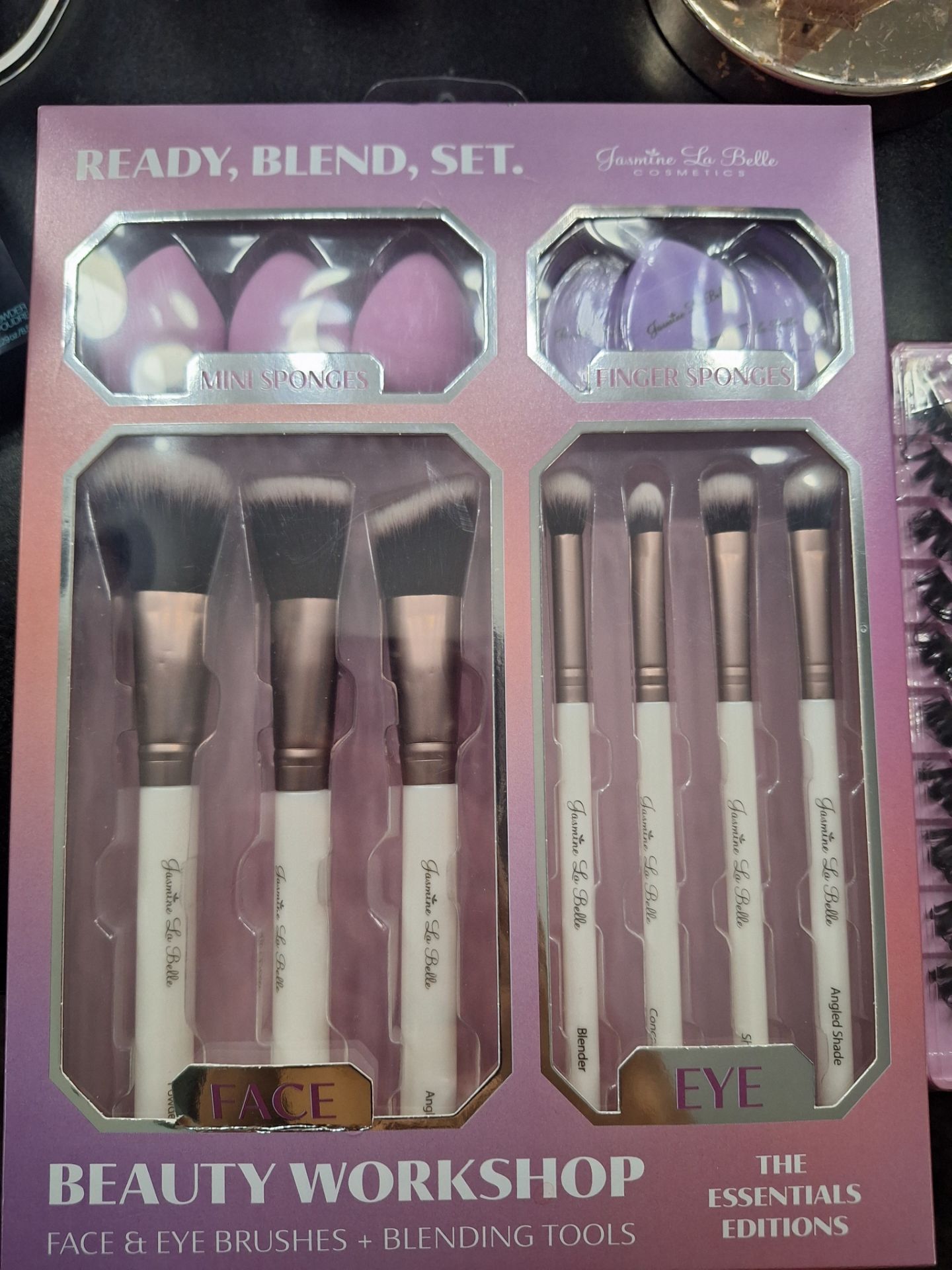 Makeup Brushes & Lashes