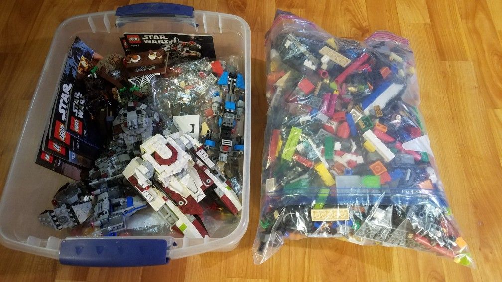 Legos Star Wars. Harry Potter. Minecraft 8lbs