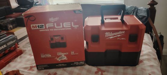 Milwaukee M12 FUEL Cordless Wet/Dry Vacuum