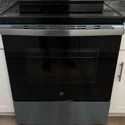 (Pick Up Only)$380 Brand New General Electric Glass Stove