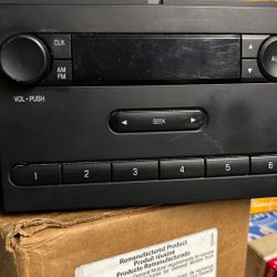 Ford Stereo 
