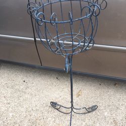 Nice flower pot stand only $10 firm