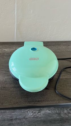 Dash Express Mini Donut Maker