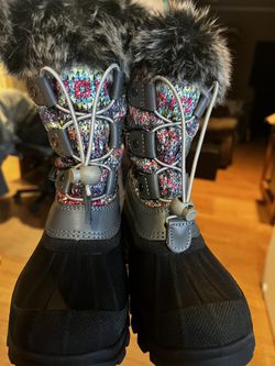 Snow Boots