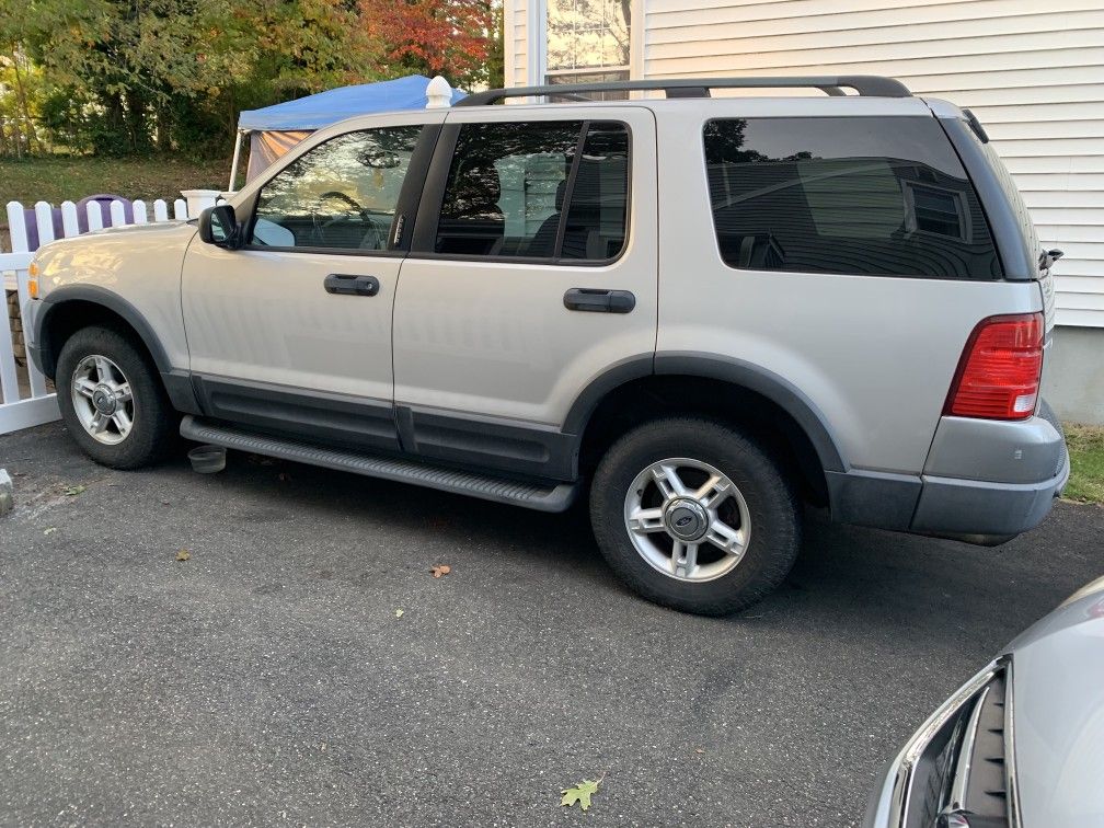 2003 Ford Explorer